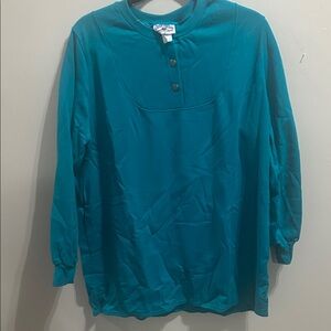 Chic Teal Women's Buttoned Crew Neck Sweater